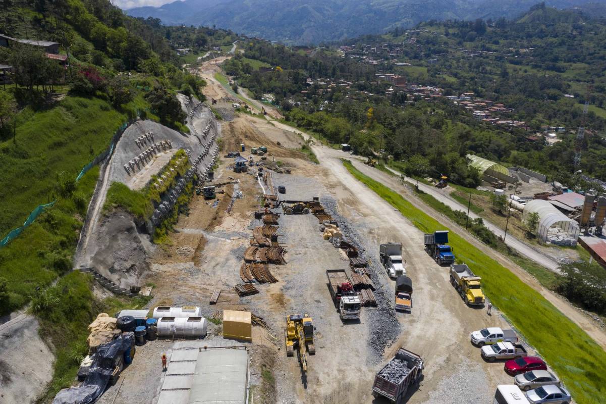 En un 40% de avance se encuentran las obras del proyecto pacifico 1 en el Suroeste Antioqueño.Foto: Manuel Saldarriaga Quintero