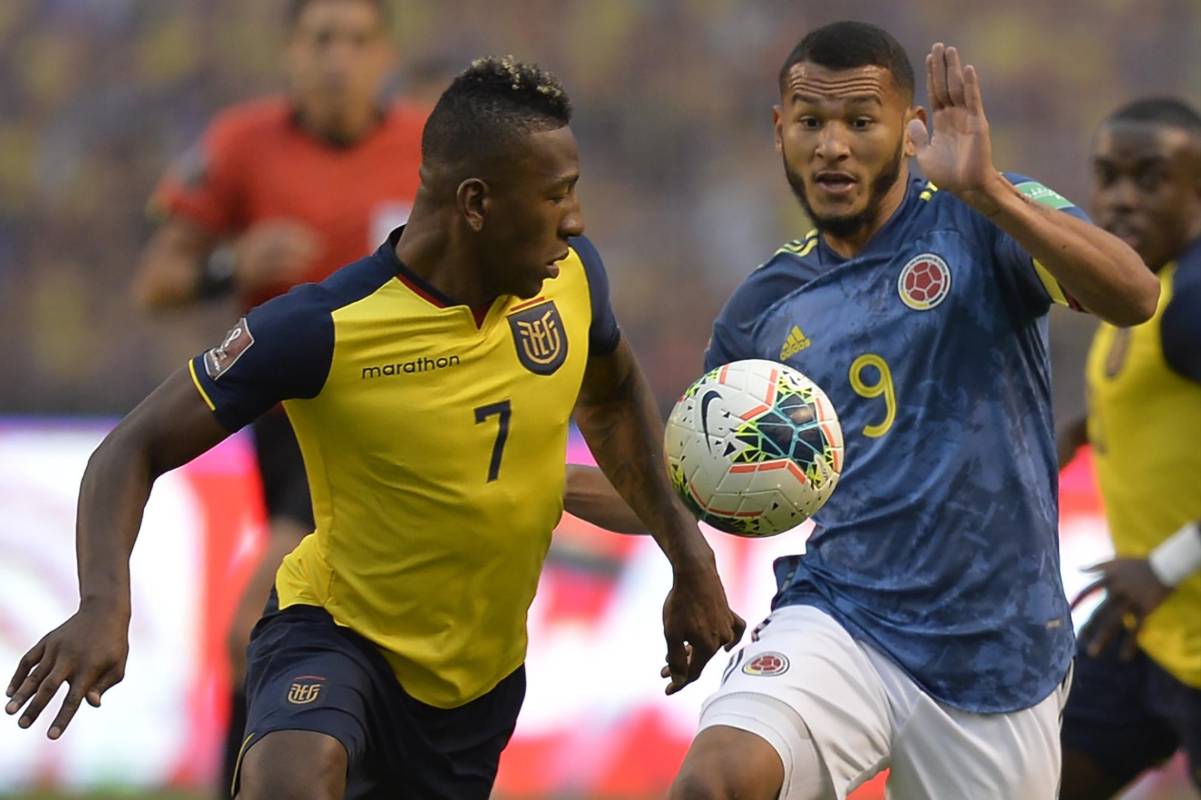 En los últimos 25 años en duelos entre Colombia y Ecuador no había antecedentes de una goleada como la que le propinó la selección dirigida por Gustavo Alfaro a la tricolor 6-1. De esa forma tambalea la era Queiroz. Foto: AFP.