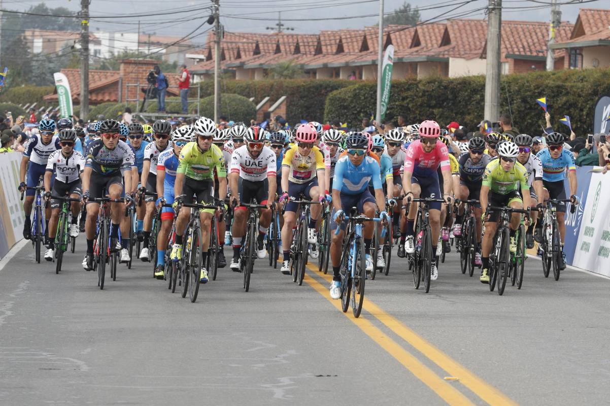 Segunda etapa del Tour Colombia 2.1 en la que participan 28 equipos. FOTOS JUAN ANTONIO SÁNCHEZ, MANUEL SALDARRIAGA Y JUAN DAVID ÚSUGA