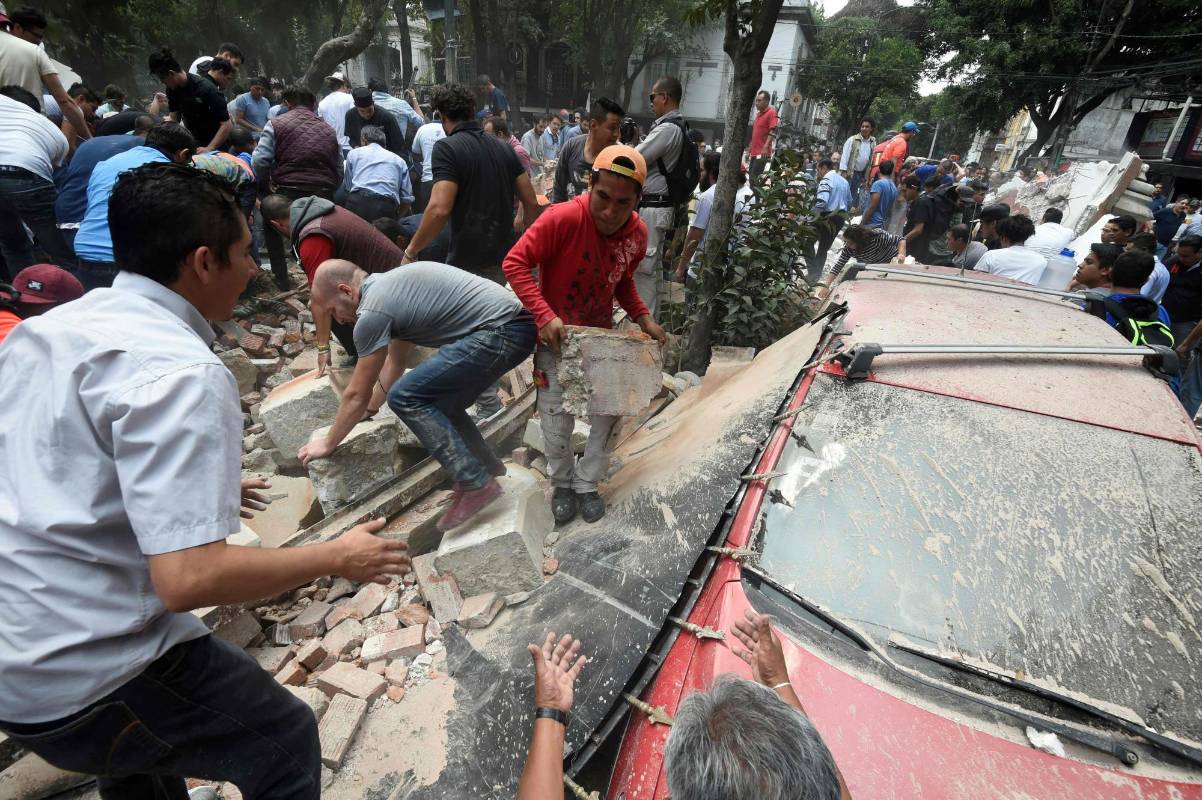 Un terremoto de magnitud 7,1 sacudió el centro de México y afectó importantes edificios. AFP