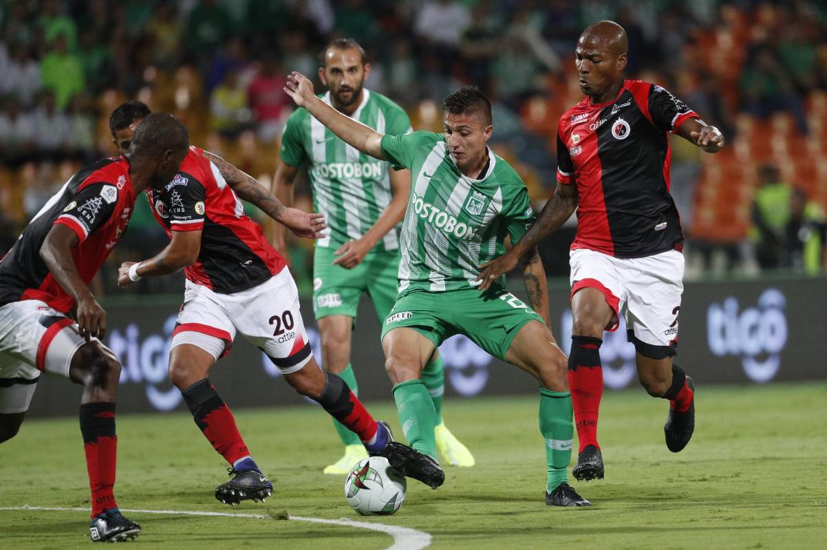 Con goles de Patricio Cucchi (9’) y Daniel Muñoz (51’ y 59’) el verde logró la primera victoria en su debut en el cuadrangular semifinal de la Liga. Foto: Manuel Saldarriaga
