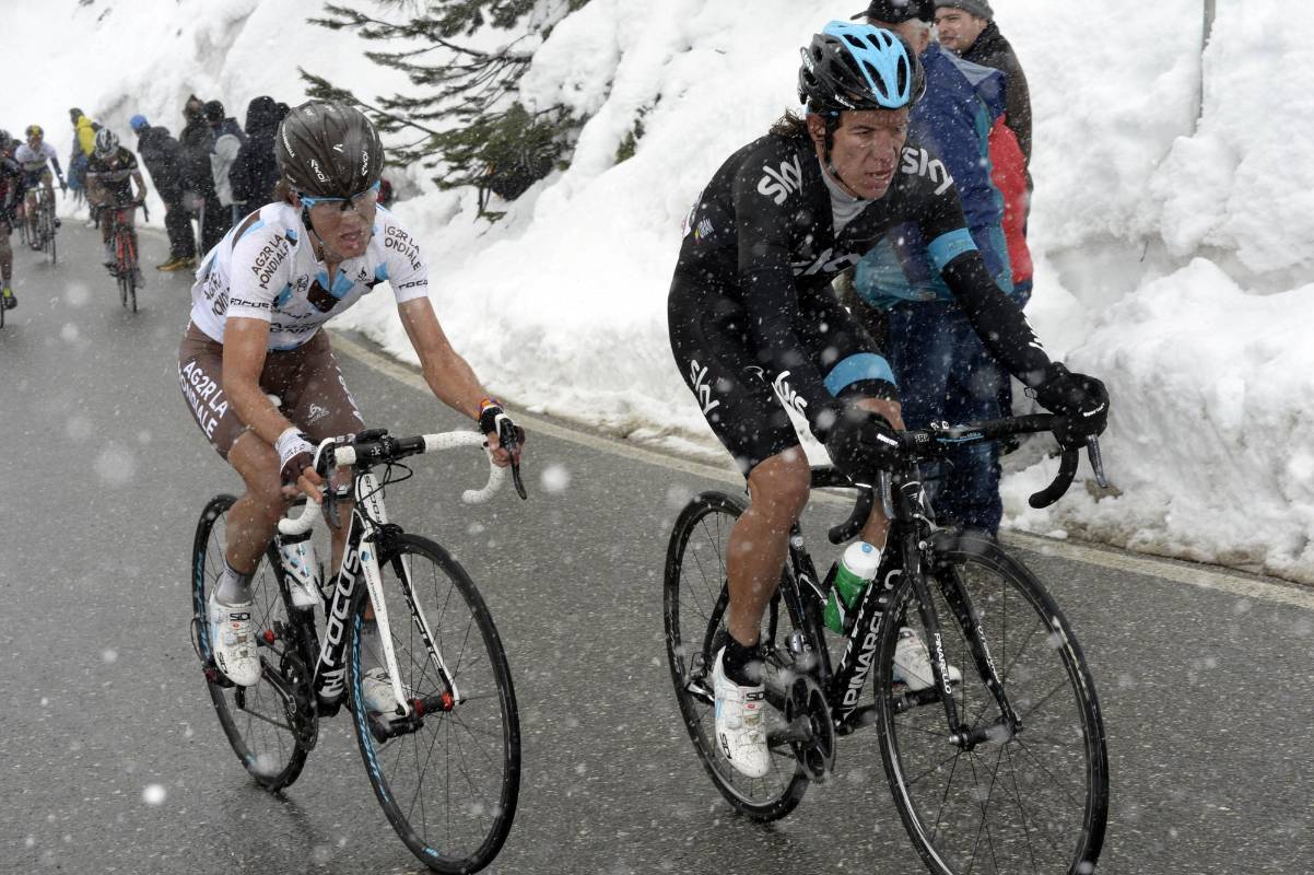 Aguantando frío en la etapa 20 del Giro de Italia. FOTO CORTESÍA