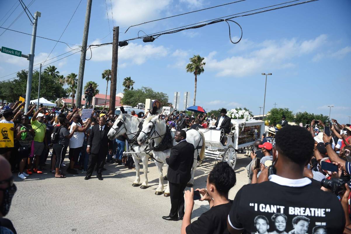 En Minneapolis le dieron el último adiós a George Floyd, quién tras su muerte a manos de la policía causó una ola de indignación en Estados Unidos por los casos de abuso policial y racismo. Foto: AFP