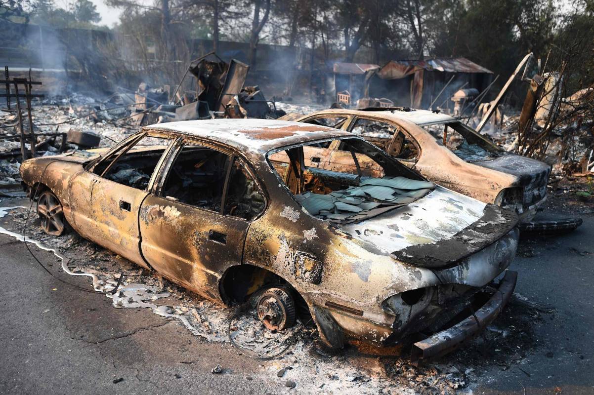 Fue en el condado de Napa donde, durante la madrugada, se registraron tres grandes incendios y varios de menor envergadura. FOTO AFP