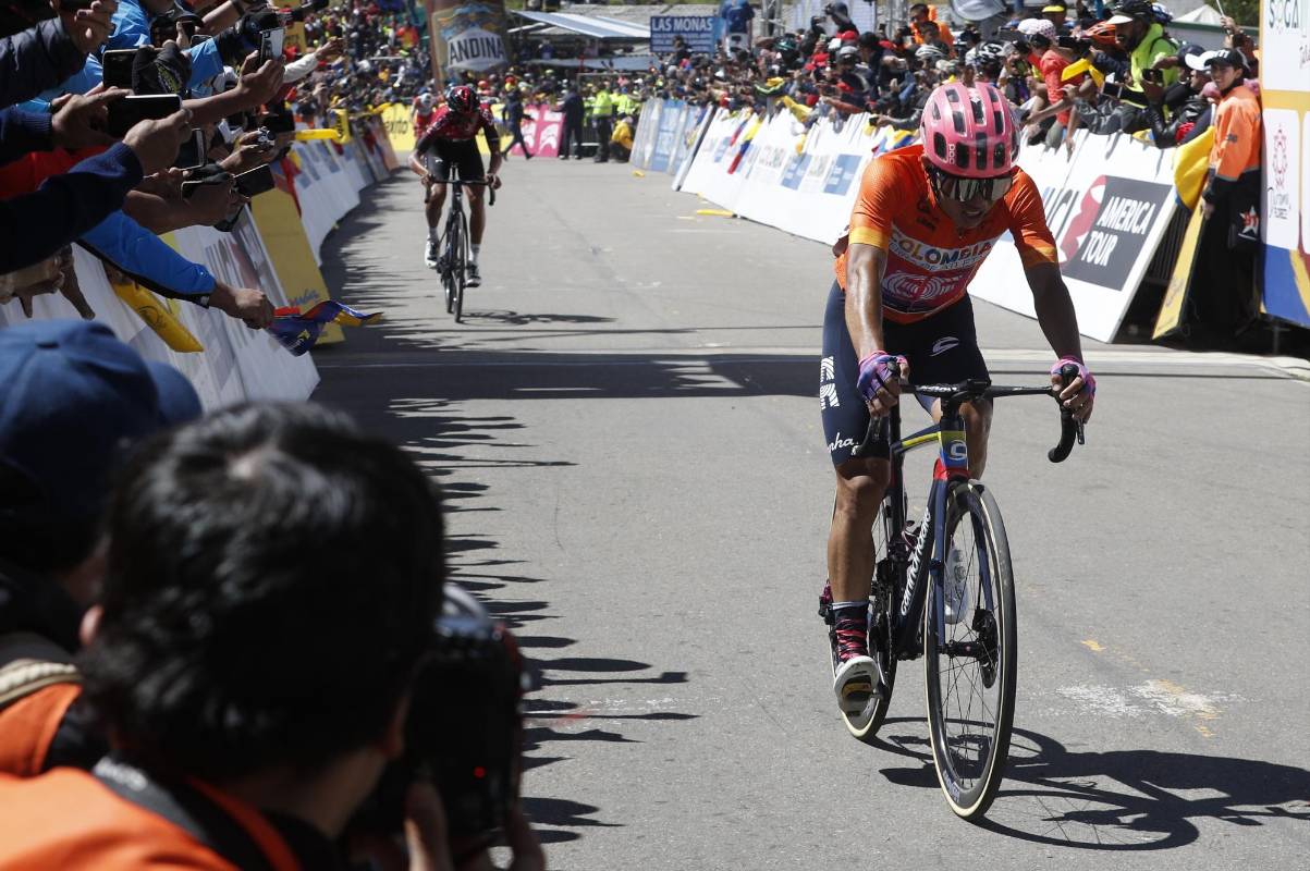 El antioqueño Sergio Higuita ganó su primer Tour Colombia. FOTO MANUEL SALDARRIAGA