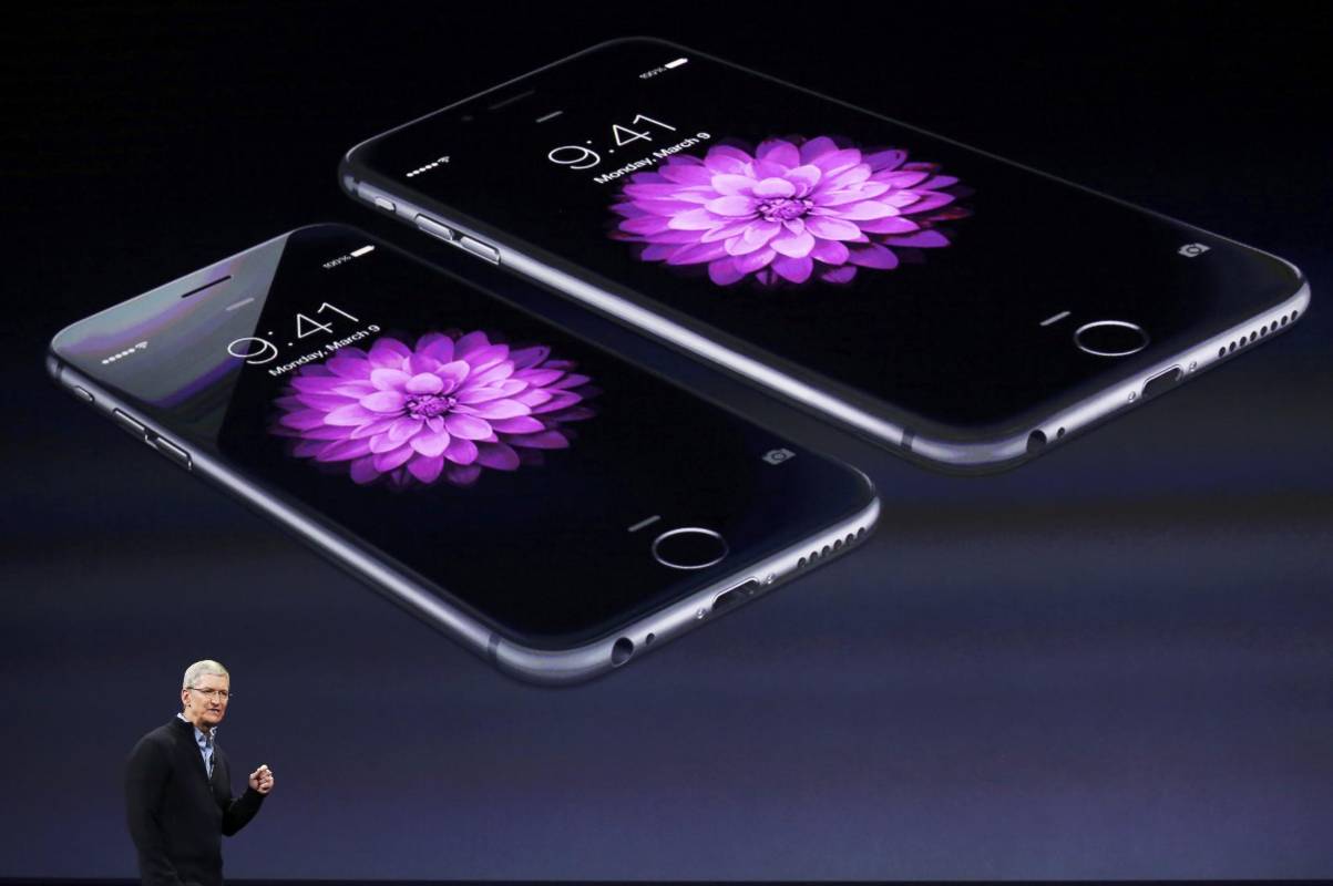 La satisfacción de los clientes con el iPhone 6 y iPhone 6 plus es del 99 %, dice Tim Cook. 
