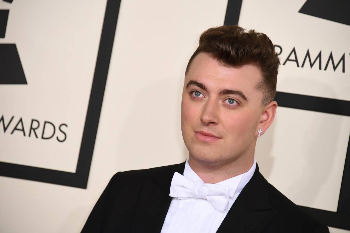 La llegada de Sam Smith a los Grammy. FOTO AP