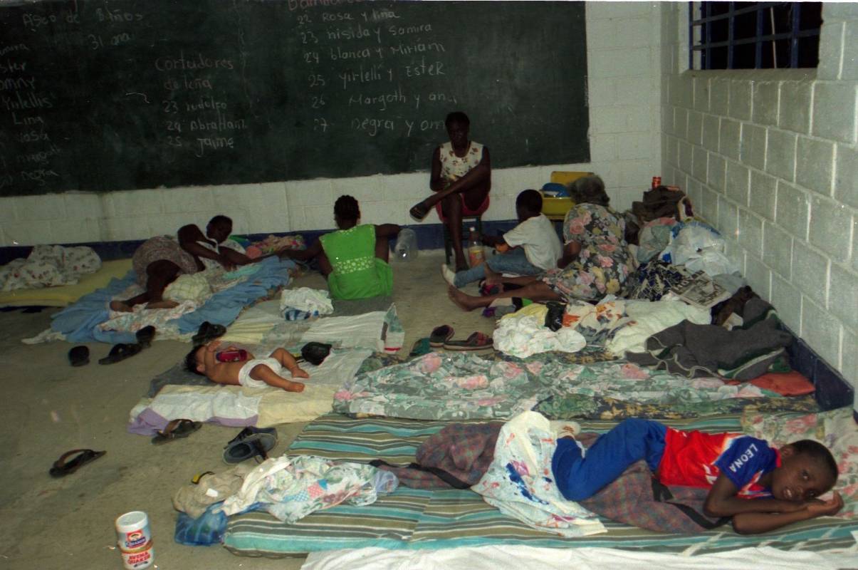 40 casas quedaron reducidas a cenizas. Sus residentes tuvieron que vivir por varios meses en la escuela y la iglesia. FOTO ROBINSON SÁENZ