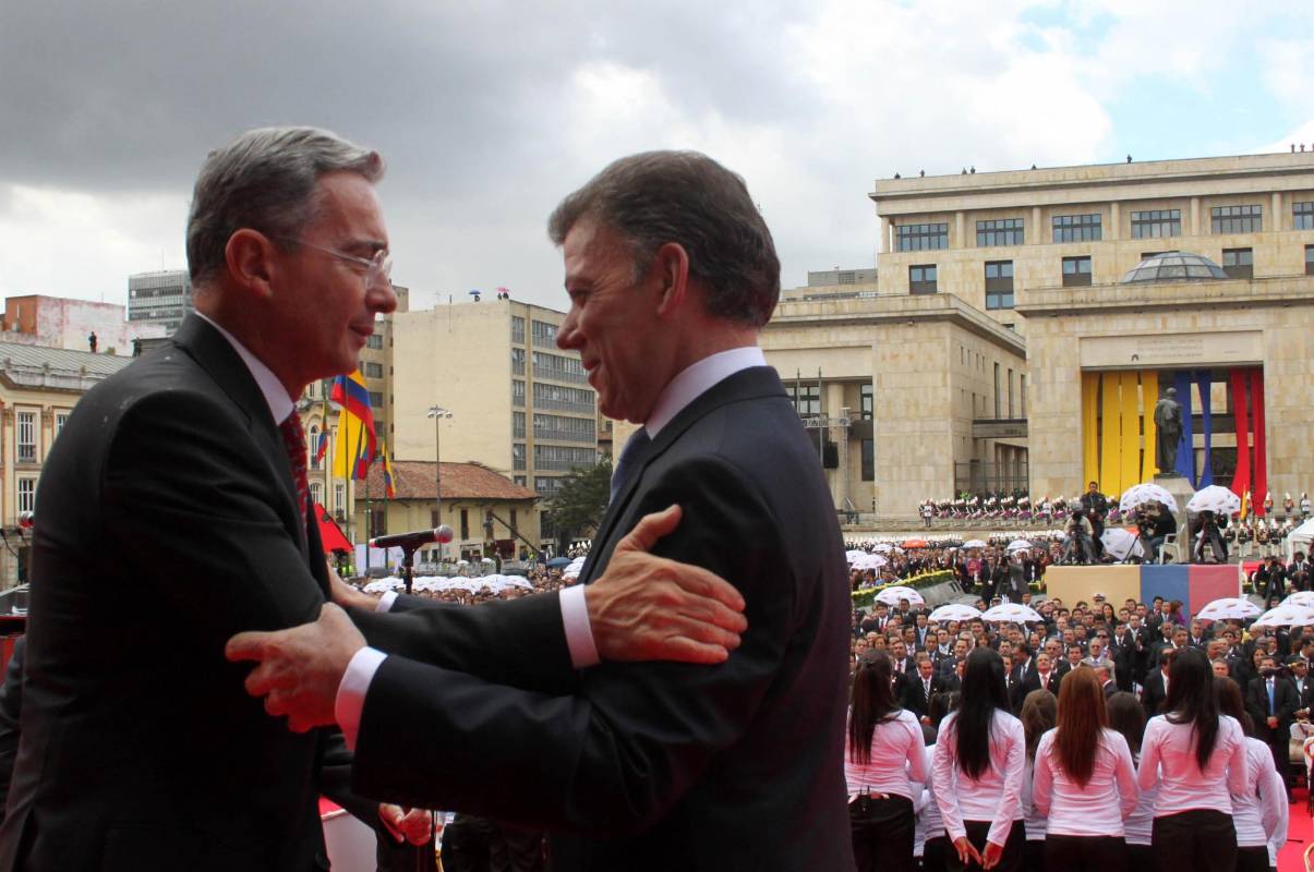 El 7 de agosto de 2010 recibe el mandato como Presidente de la República de Colombia de manos de su antecesor Alvaro Uribe Vélez. Foto: Colprensa