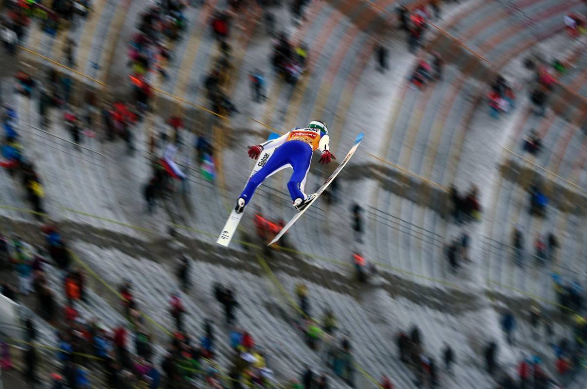 Competencia de salto de esquí en Innsbruck, Austria. FOTO AFP