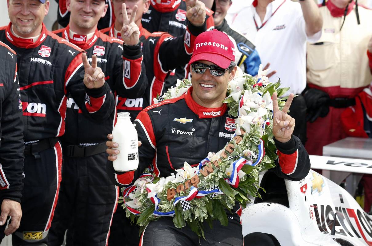 El piloto colombiano del Team Penske, Juan Pablo Montoya, se proclamó hoy por segunda vez ganador de las 500 Millas de Indianápolis. FOTO REUTERS