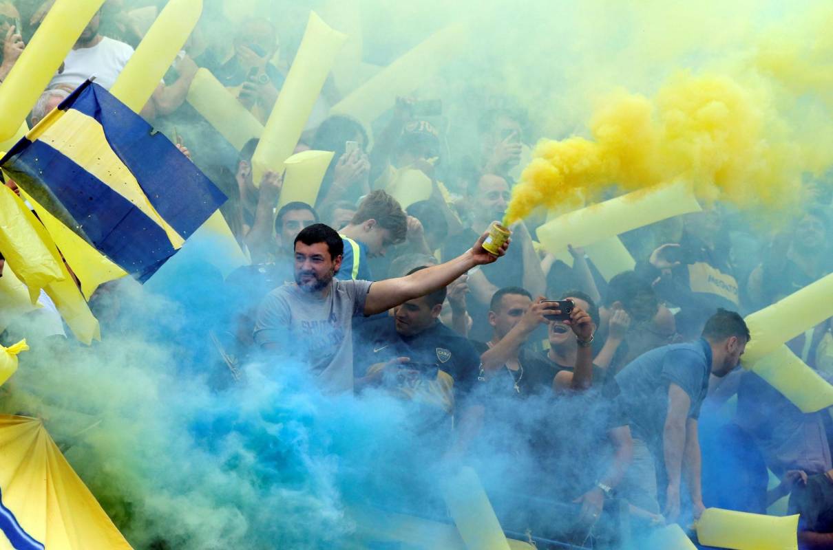 La hinchada de Boca le puso todo el color a la gran final. FOTO EFE