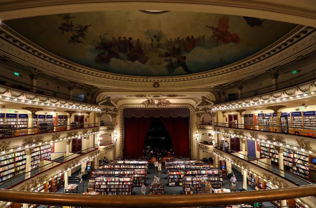  La librería El Ateneo Gran Splendid, una joya arquitectónica de Buenos Aires, acaba de ser elegida por la revista National Geographic como la más bella del mundo. FOTO REUTERS
