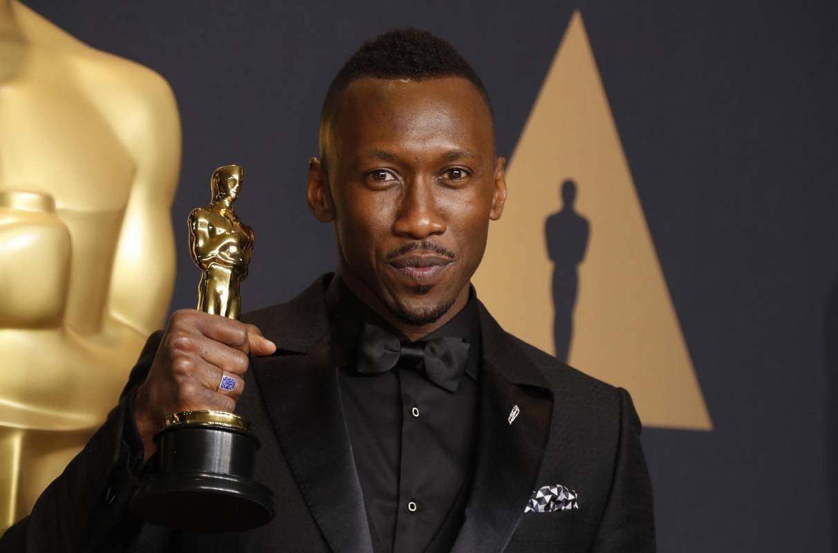 Mahershala Ali fue el mejor actor de reparto por su papel en Luz de luna. FOTO EFE