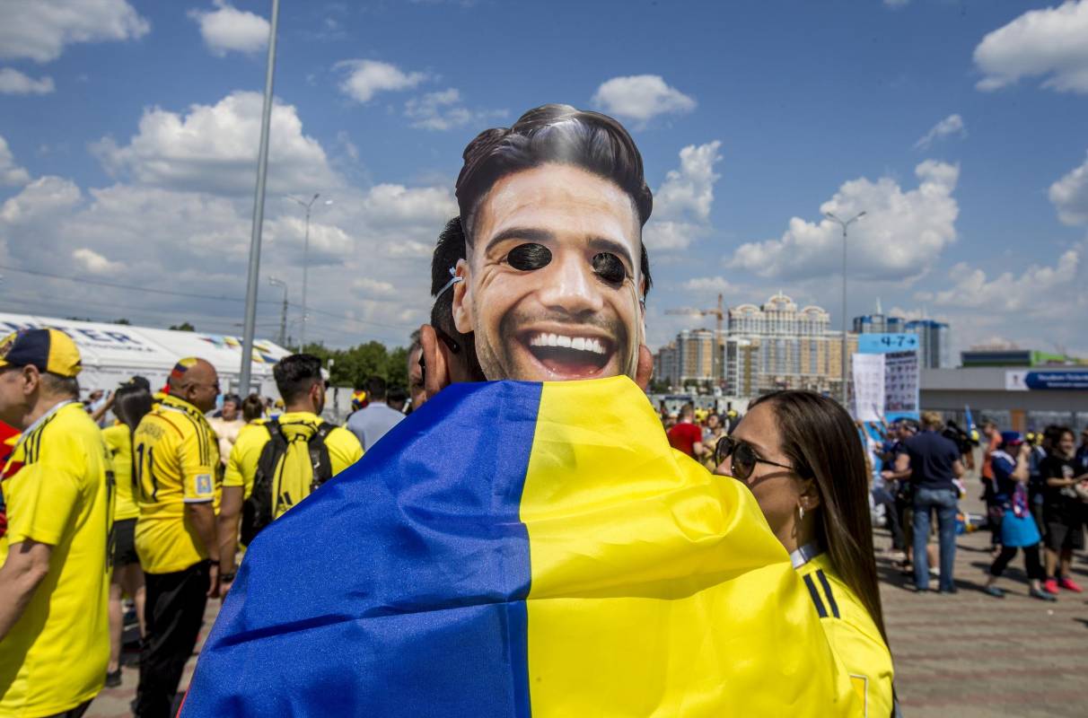 Los hinchas esperan el debut del delantero Radamel Falcao García. FOTO JUAN ANTONIO SÁNCHEZ- ENVIADO ESPECIAL