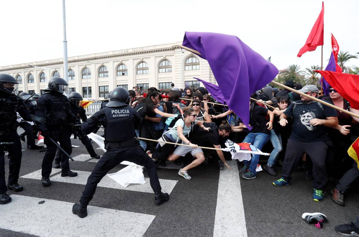 Los choques con las autoridades han sido una constante. FOTO Reuters