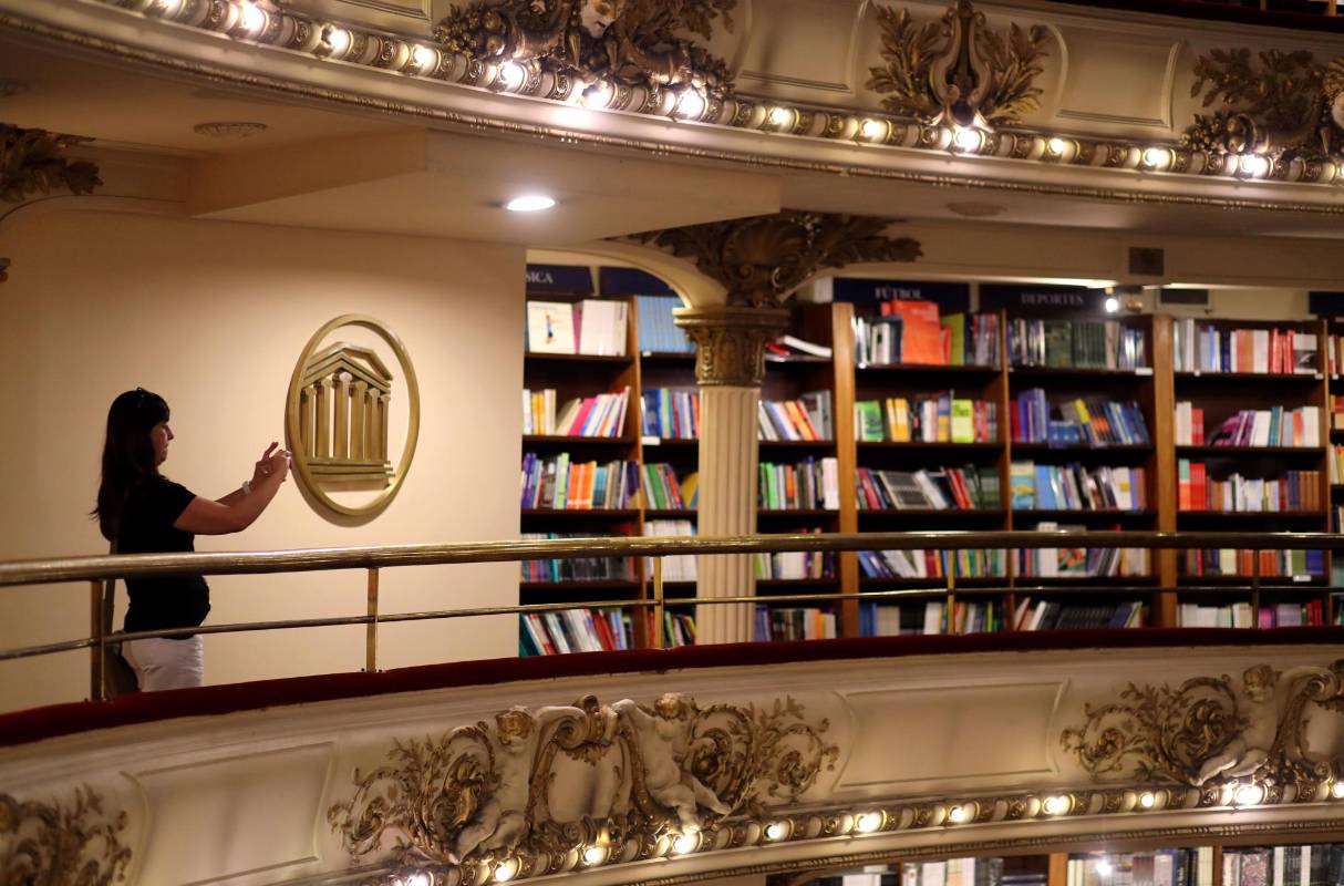  La librería El Ateneo Gran Splendid, una joya arquitectónica de Buenos Aires, acaba de ser elegida por la revista National Geographic como la más bella del mundo. FOTO REUTERS