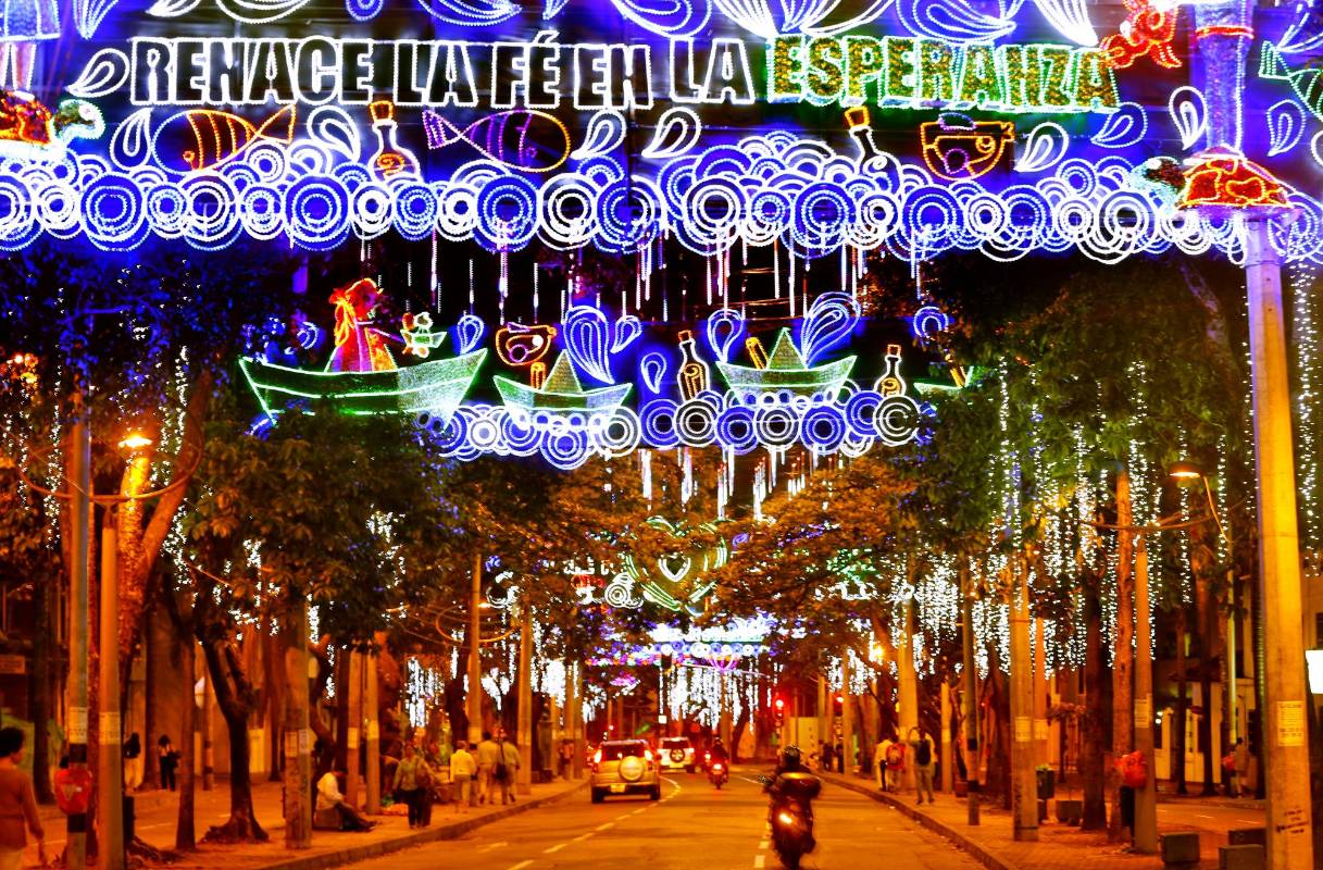 El festival terminará el 8 de diciembre confirma la condición de Medellín como una de las ciudades mejor iluminadas del mundo.