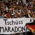 Reuters - Con un sincero o irónico "hasta luego Maradona" se despidieron los germanos del ex-astro argentino.
