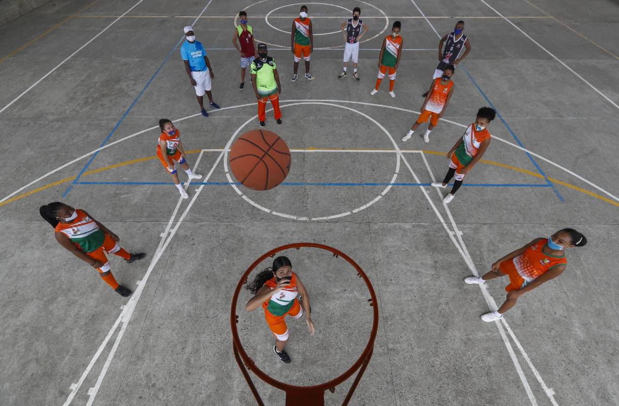 El proyecto plan con altura, buscará en ocho regiones del país catar 320 menores con talento en el baloncesto entre los 12 y 16 años de edad. Foto: Manuel Saldarriaga Quintero.
