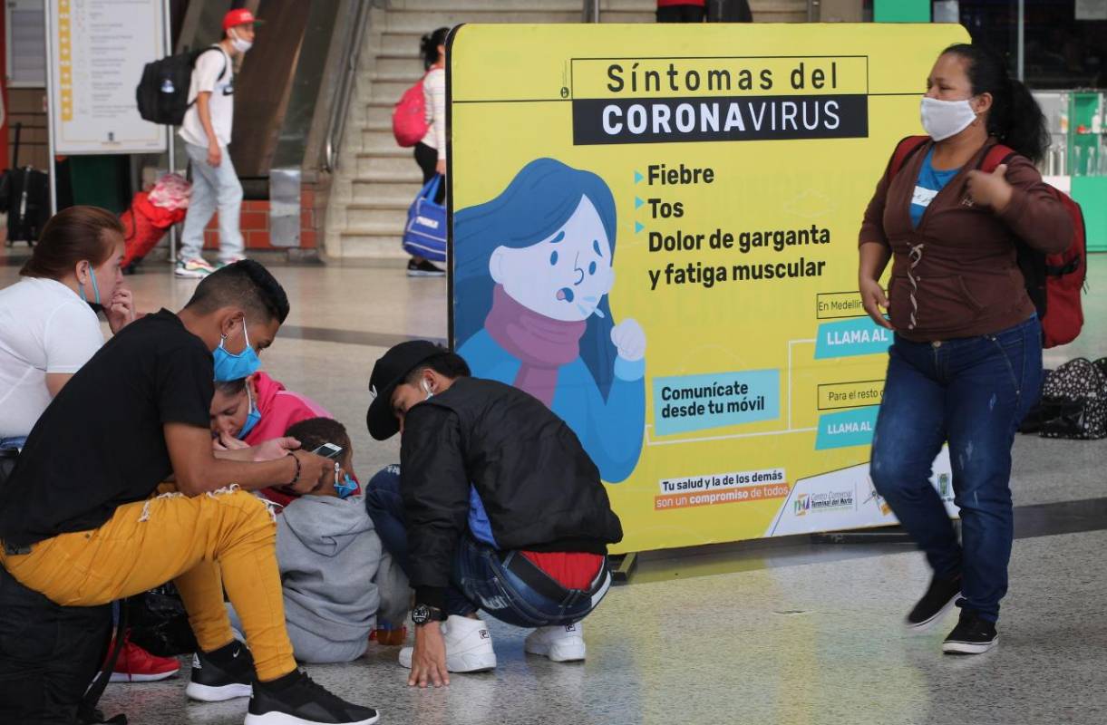 “Las excepciones son claras: solo se permite la salida al municipio de origen demostrado y con autorización de la alcaldía de salida y la de llegada”, expresó el mandatario. Foto: Juan Antonio Sánchez. (Terminal del Norte)
