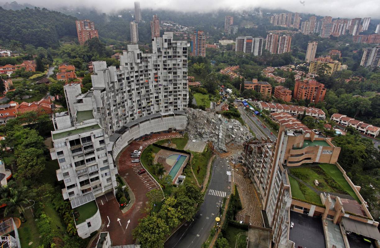 Un día como hoy hace siete años se derrumbaron los 21 pisos que conformaban la torre 6 de el edificio Space. Foto: Henry Agudelo