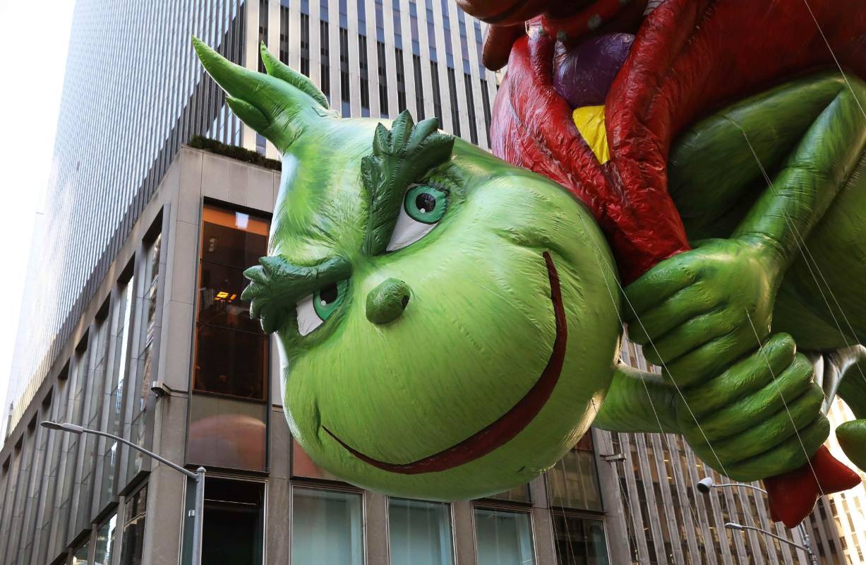 Para esta edición, el desfile contó con 16 globos de personajes gigantes; 43 globos más pequeños con motivos infantiles diversos, 1.200 animadoras y bailarinas, más de 1.000 payasos y hasta 12 bandas de música.