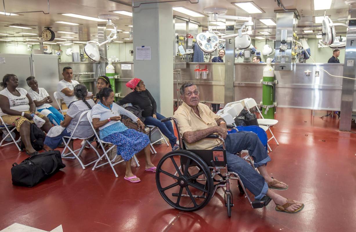 Durante cinco días en el Puerto de Urabá los pacientes fueron atendidos de forma gratuita. Foto Juan Antonio Sánchez Ocampo 