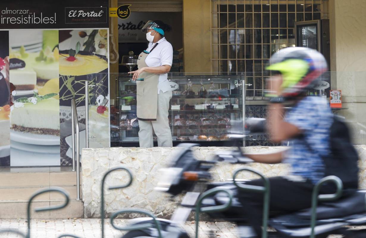 El comercio es uno de los principales impulsores de la economía del país. Foto: Manuel Saldarriaga Quintero