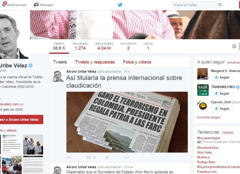 El expresidente Álvaro Uribe Vélez confundió este jueves un meme hecho en contra del acuerdo de justicia transicional al que llegó el Gobierno y las Farc. FOTO TWITTER