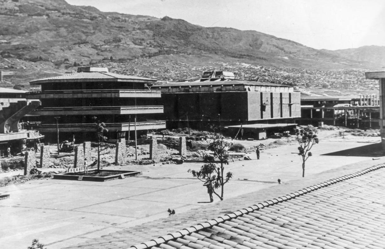 La construcción fue concebida para asemejar un tradicional pueblo antioqueño. FOTO: ARCHIVO EL COLOMBIANO