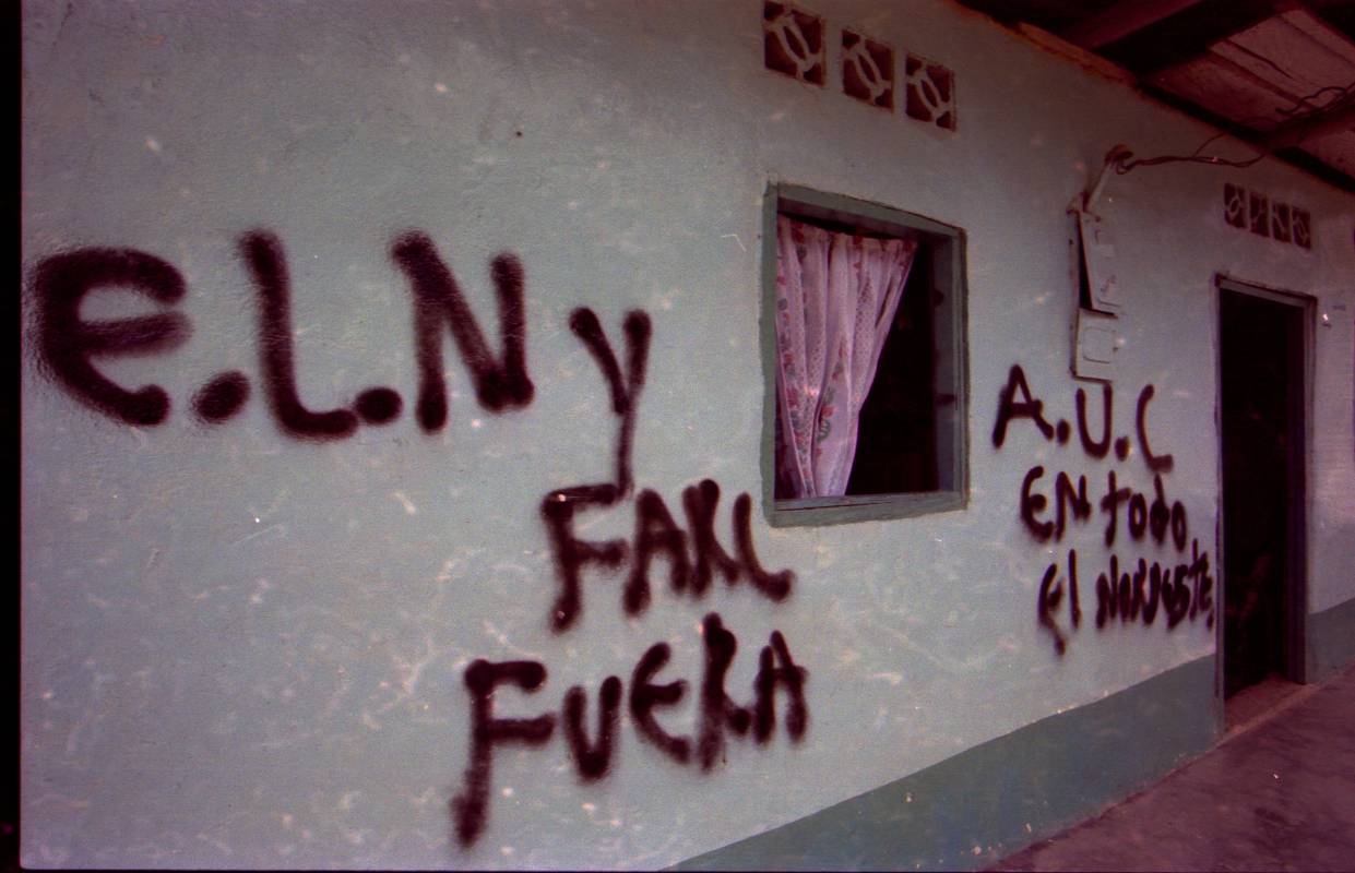 Hoy, 18 años después, los habitantes de Machuca lamentan las ayudas, casas y cirugías que prometieron y nunca llegaron. FOTO JAIME PÉREZ