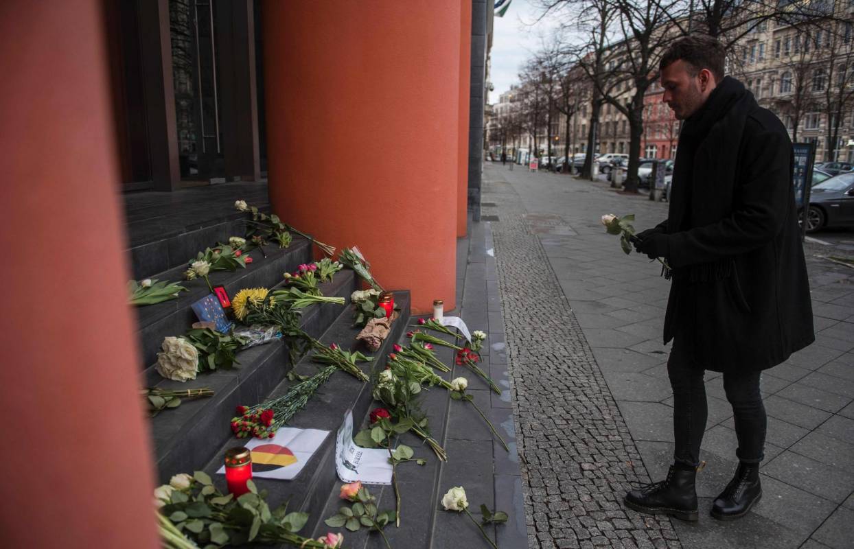 Gran Bretaña, Alemania, Francia y Holanda fueron algunos de los países que anunciaron la aplicación de medidas de seguridad adicionales. FOTO AFP