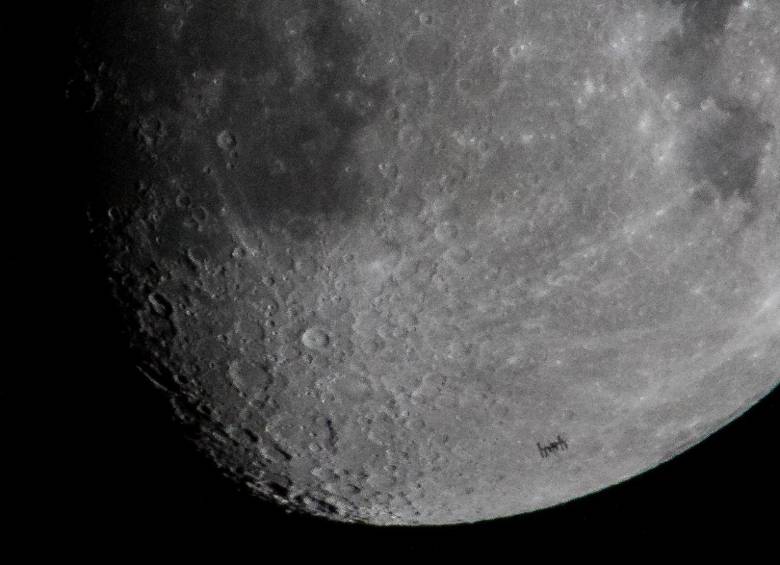 Imagen de la luna en donde la Nasa y Nokia construirán redes telefónicas móviles. FOTO Cortesía Nasa/Joel Kowsky