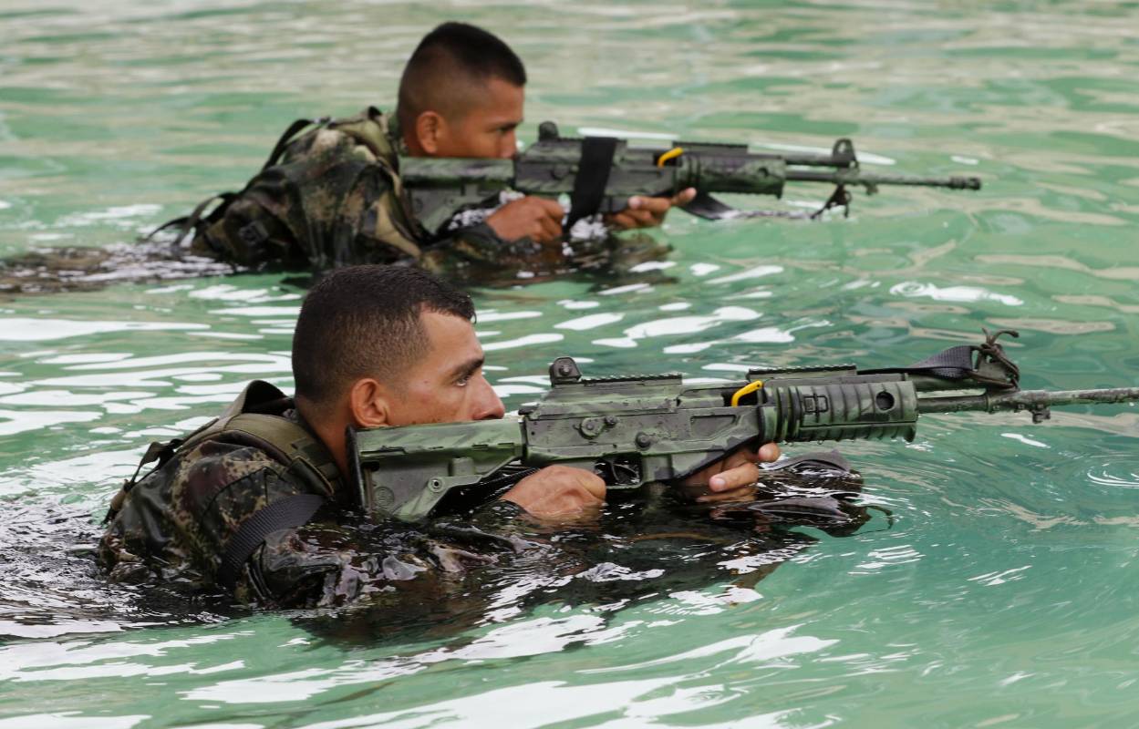 Ejercicios de entrenamiento de la Brigada Móvil numero 25 de la Fuerza de Tarea Nudo del Paramillo del Ejército, cuya misión es combatir a los frentes 18 y 36 de las Farc, al Eln y a las Bacrim en el norte de Antioquia y sur de Córdoba. Foto: Donaldo Zuluaga Velilla