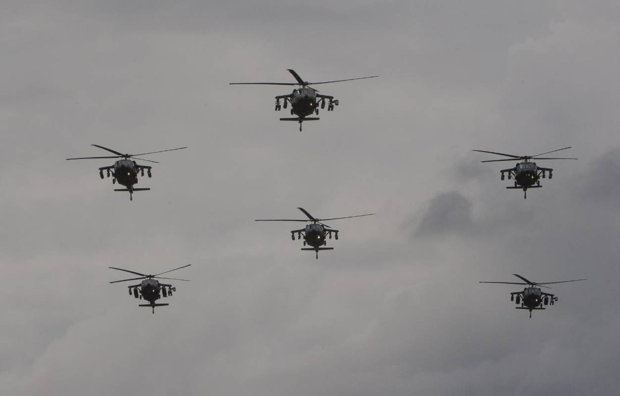 El aniversario 97 de la Fuerza Aérea se celebró con un espectáculo aéreo en Antioquia. FOTOS JAIME PÉREZ