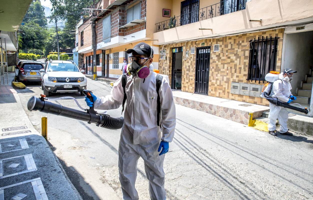 El desinfectante utilizado es 100% biodegradable, de fácil manejo y preparación. Tensoactivo, no cancerígeno y no corrosivo. Foto Juan Antonio Sánchez Ocampo
