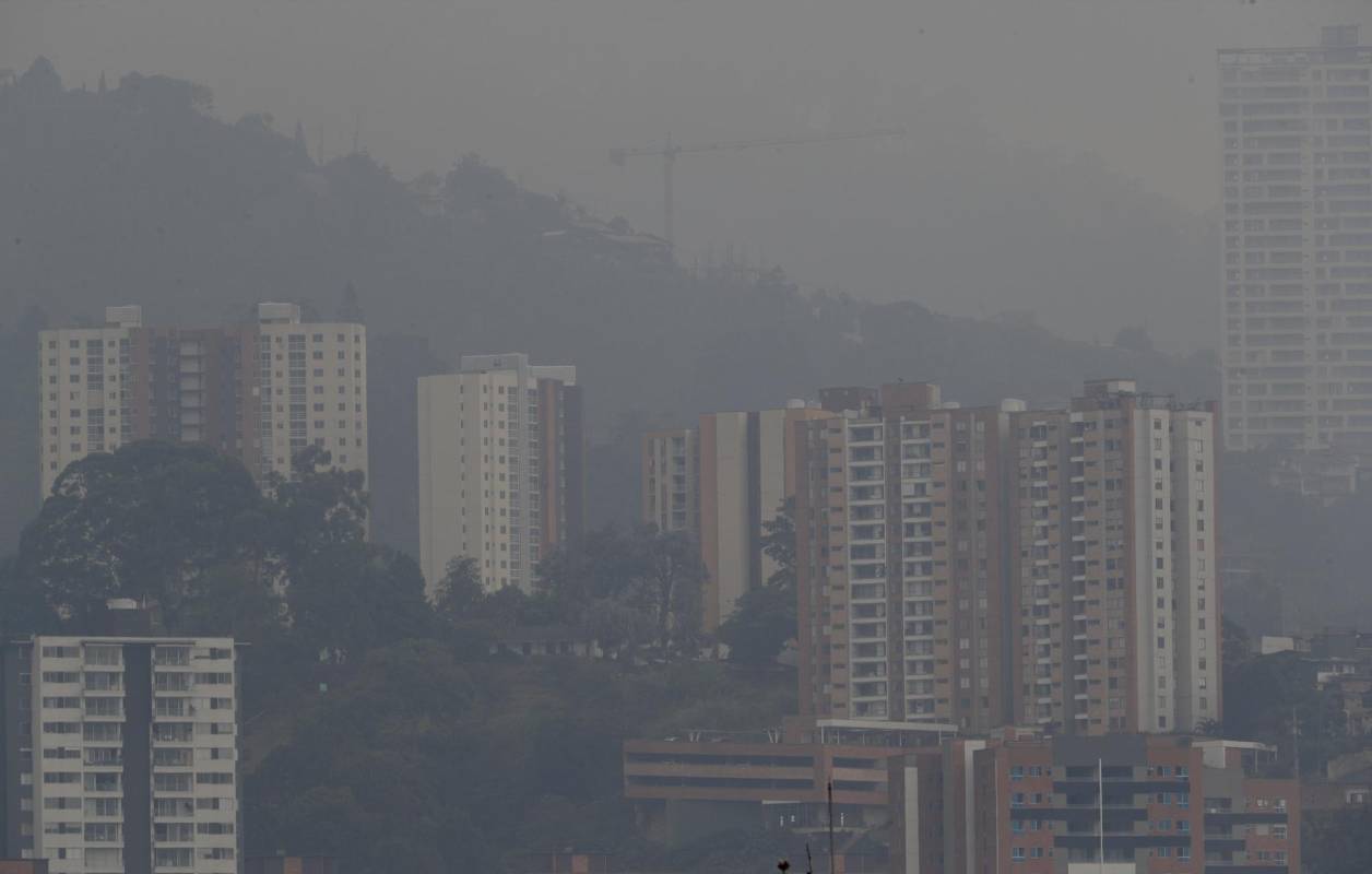Vista panorámica de Envigado en la mañana de hoy miércoles. Foto: Manuel Saldarriaga