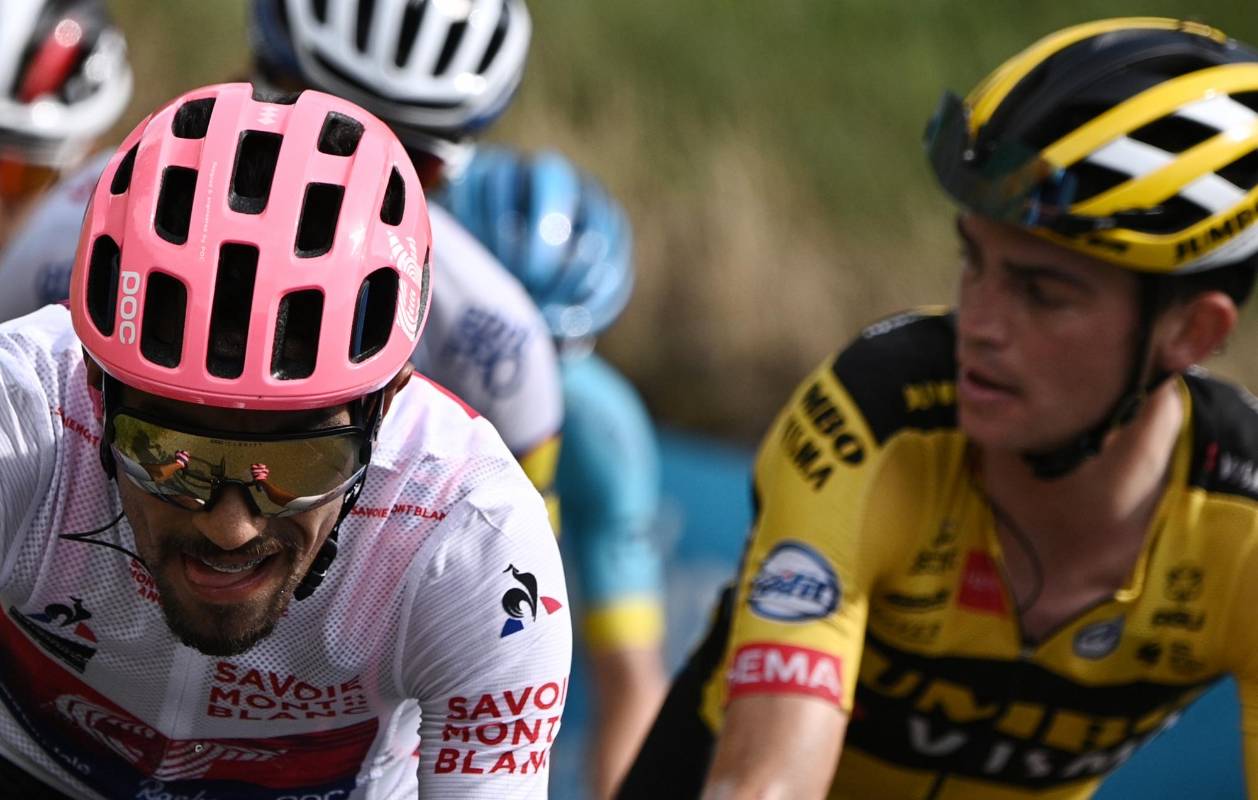 Tras 29 años de que un colombiano ganó el Dauphiné, Daniel Martínez manifestó en medio del júbilo: “Los últimos dos kilómetros pedaleé con el alma”. FOTO AFP