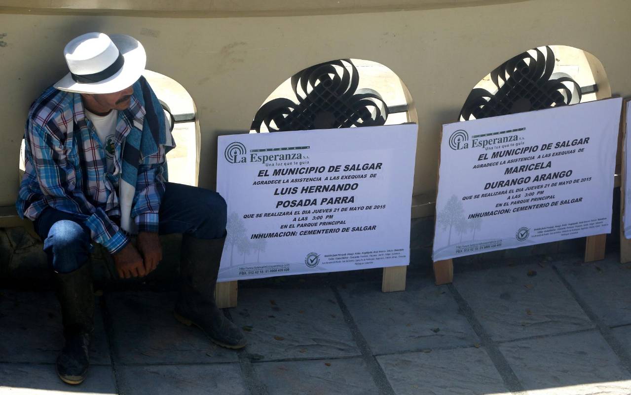 La tragedia ha dejado hasta el momento 84 víctimas mortales, 57 heridos, 15 desaparecidos y 1.300 damnificados, entre ellos unos 500 niños. FOTO Julio César Herrera