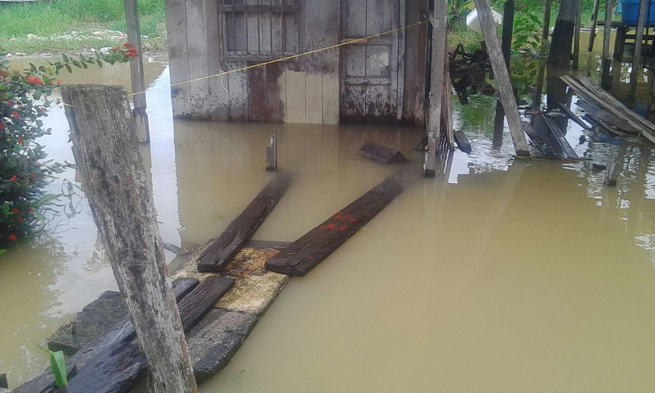 Autoridades piden ayudas para las familias damnificadas. FOTO CORTESÍA