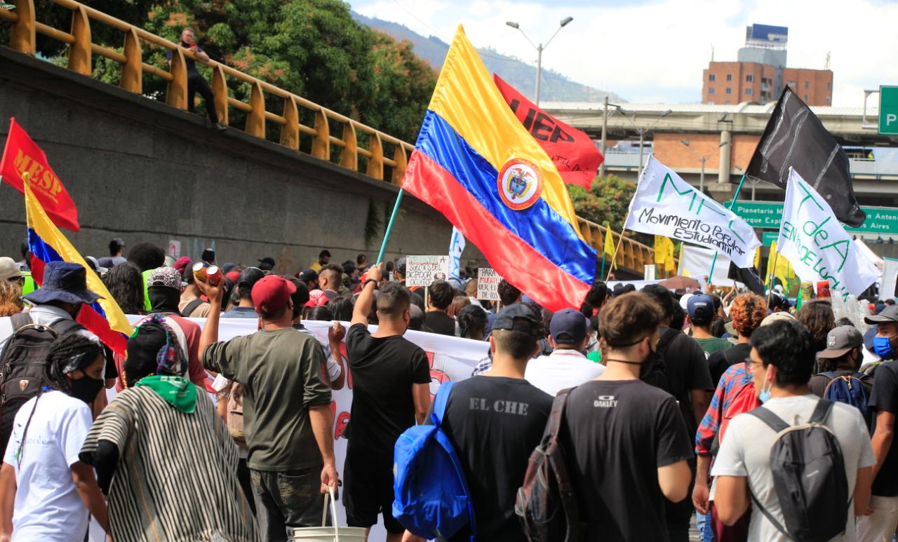 Marchas del 21 de octubre en Medellín. FOTO JUAN ANTONIO SÁNCHEZ