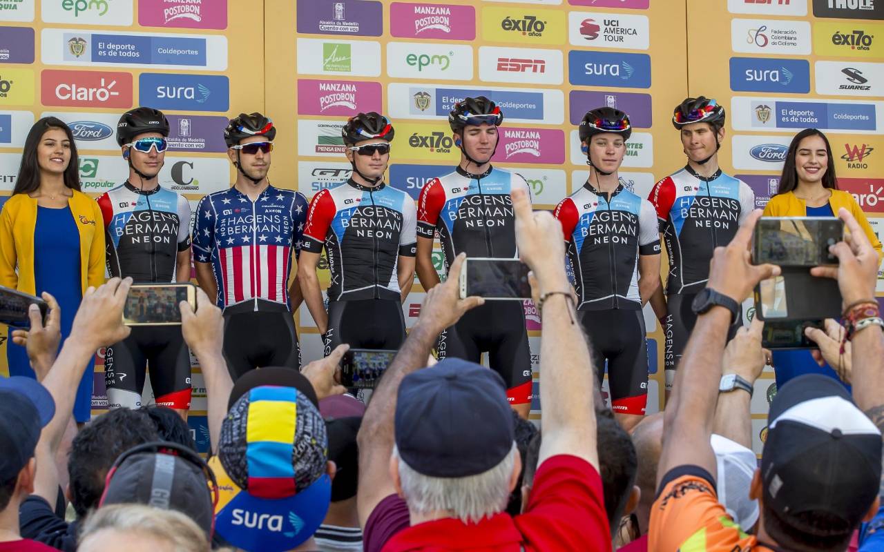 Hermosas postales dejó el desarrollo de la cuarta etapa del Tour Colombia 2.1 que se desarrolló en Medellín, un circuito de 139 kilómetros, que tuvo una masiva presencia de aficionados en cada uno de los puntos por donde transcurrió la fracción. FOTOS JUAN ANTONIO SÁNCHEZ Y MANUEL SALDARRIAGA