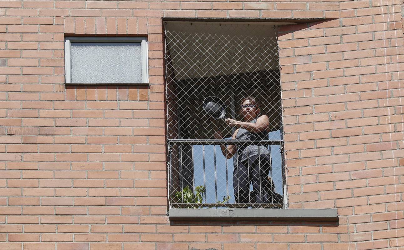La tala comenzó el pasado 31 de diciembre y fue reactivada este sábado 4 de enero. Ciudadanos protestaron pacíficamente. Foto Manuel Saldarriaga Quintero