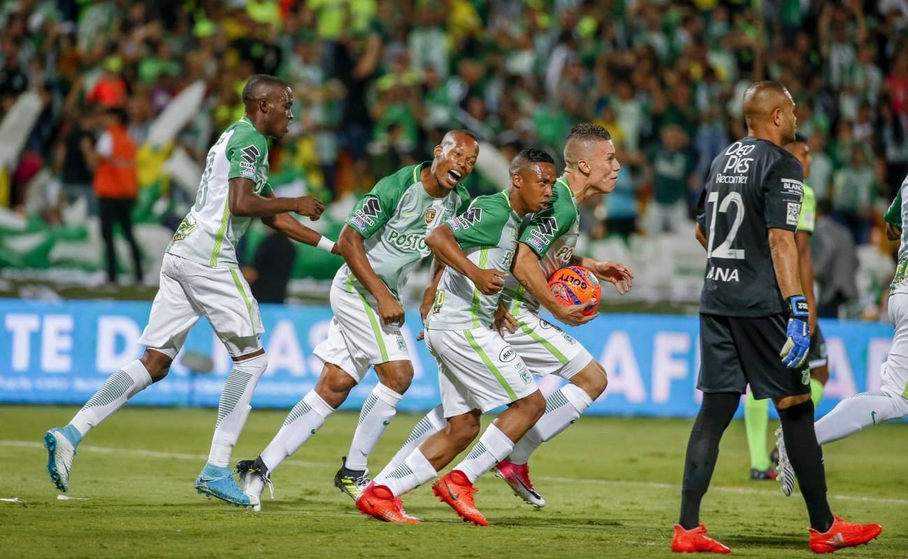 La decimosexta estrella del verde se concretó en la era Reinaldo Rueda en una histórica noche que recordarán los hinchas verdes por muchos años. FOTO JUAN ANTONIO SÁNCHEZ