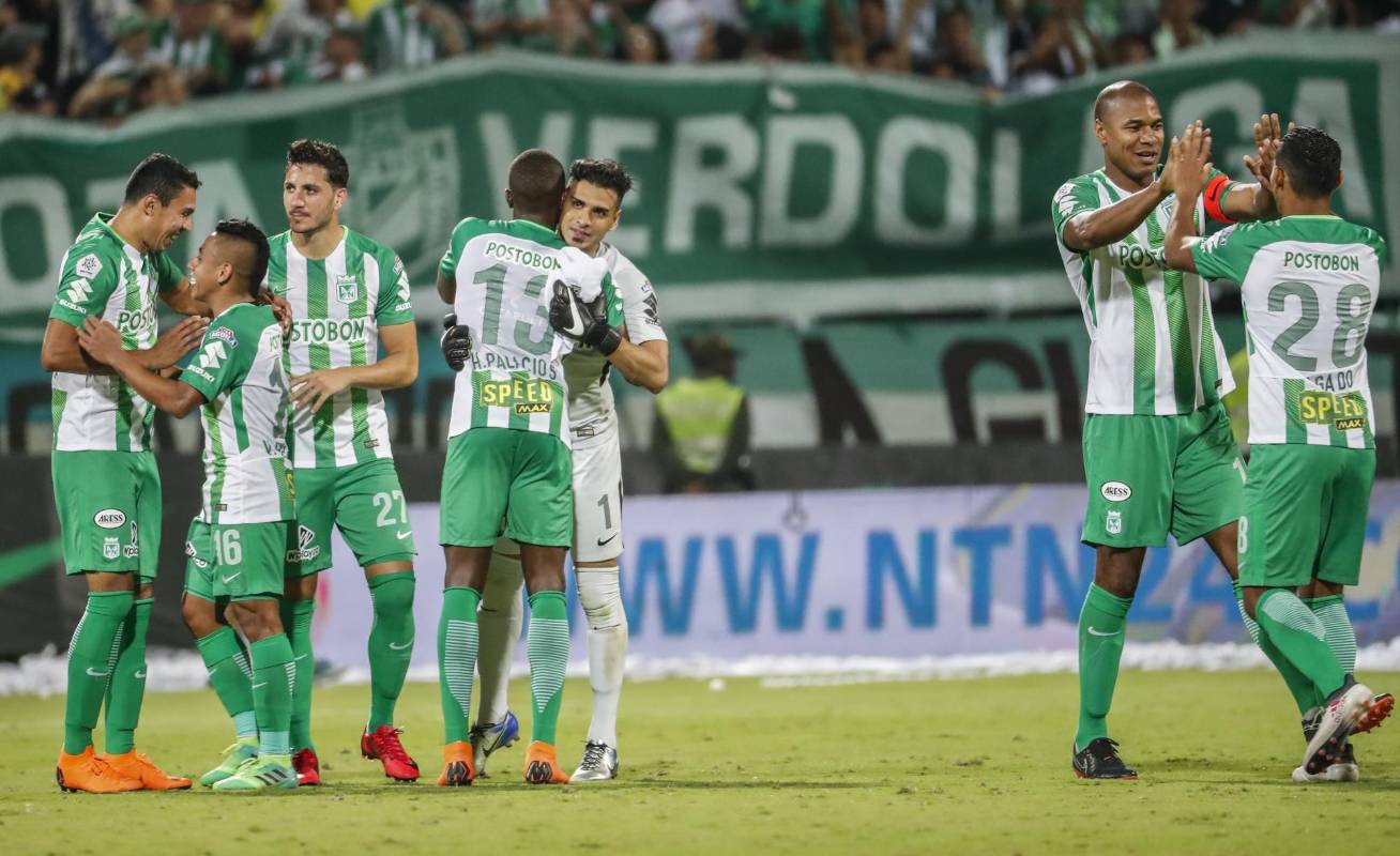 Los jugadores de Nacional celebraron al final del clásico su triunfo. Foto: Róbinson Sáenz