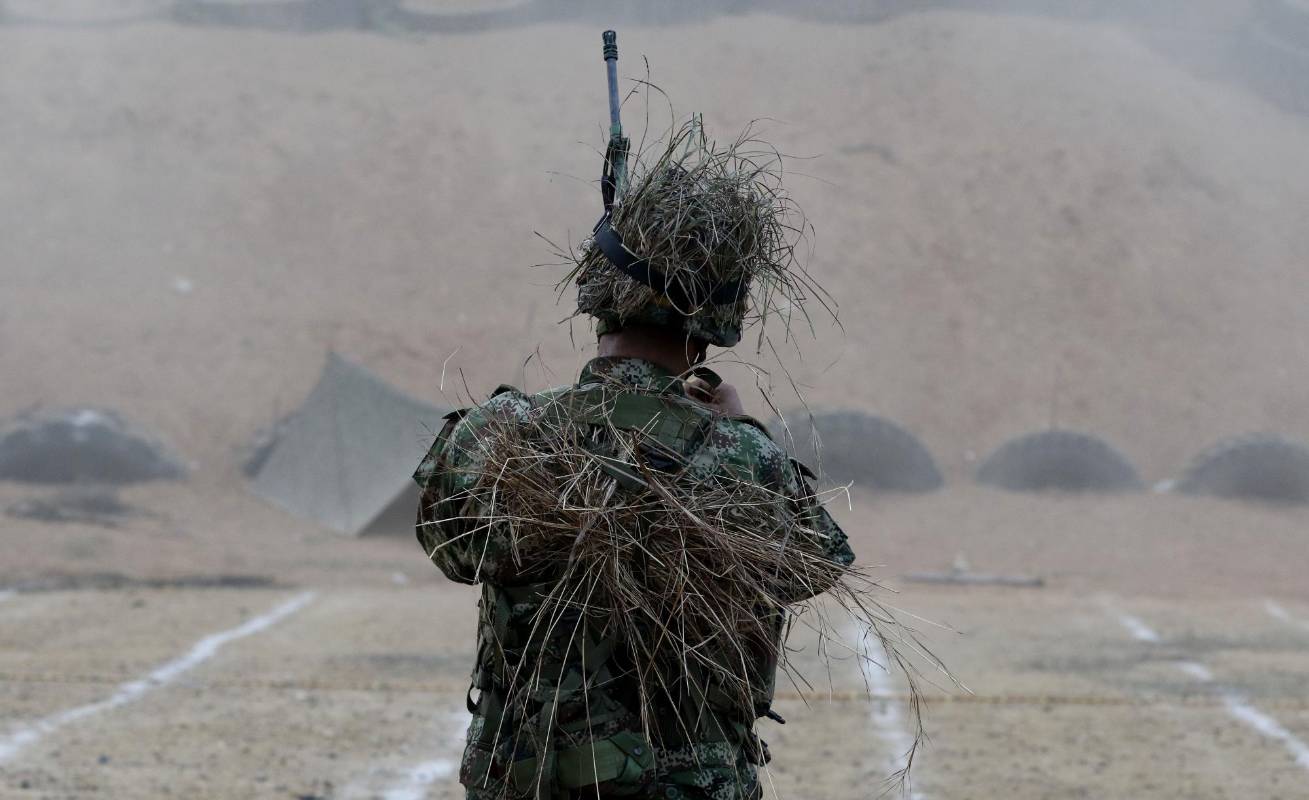 Ejercicios de entrenamiento de la Brigada Móvil numero 25 de la Fuerza de Tarea Nudo del Paramillo del Ejército, cuya misión es combatir a los frentes 18 y 36 de las Farc, al Eln y a las Bacrim en el norte de Antioquia y sur de Córdoba. Foto: Donaldo Zuluaga Velilla