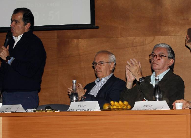 Los directivos del CD participaron en el foro, en Medellín, en el que los aspirantes presentaron sus propuestas FOTO jaime pérez