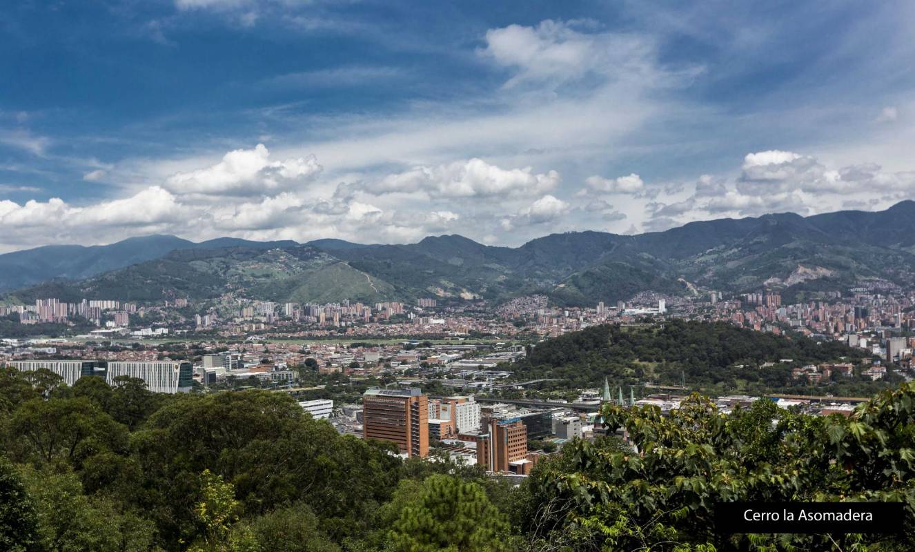 El cerro La Asomadera se encuentra ubicado en el centroriente de la ciudad entre los barrios Buenos Aires y La Candelaria. Foto Camilo Suárez