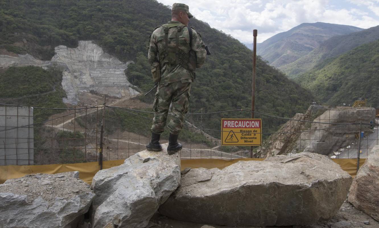 Gracias a la seguridad instaurada por el Ejército en la zona, el proyecto logró llegar a un 50% de avance en las obras. FOTOS DE DONALDO ZULUAGA